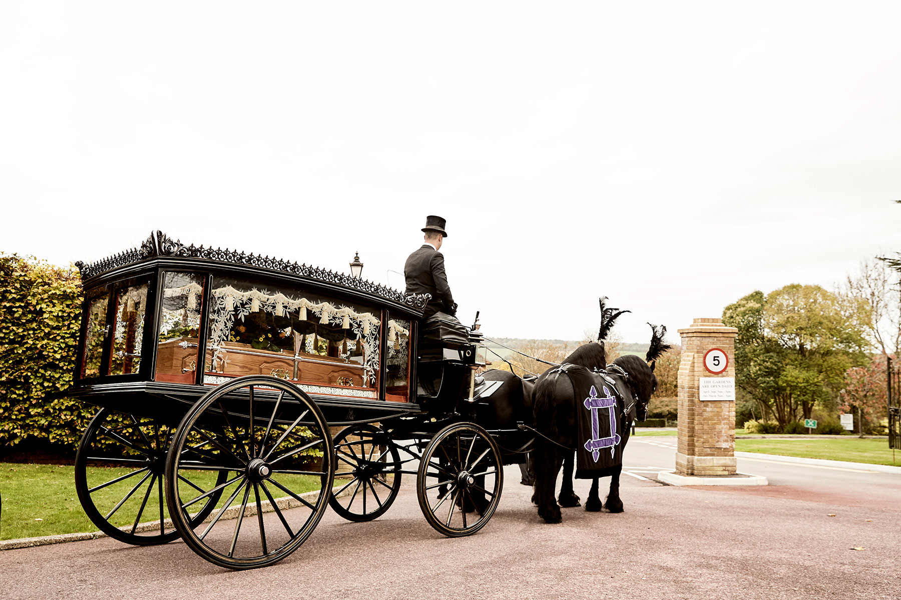 Burials - Payne & Sons Funeral Directors